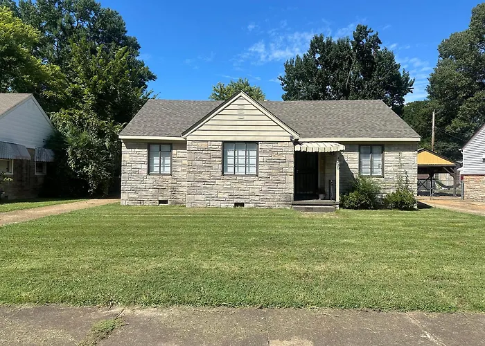 E, Memphis Home 5 Min From I240W
